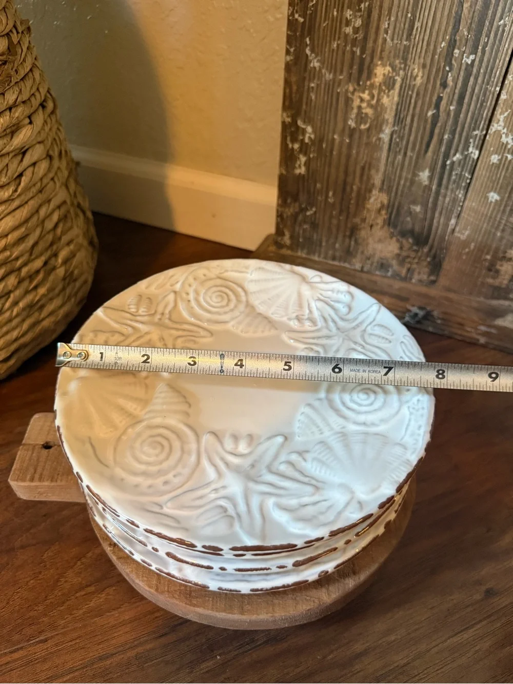 Set If 4 Mud Pie Sanibel Embossed Shell Salad Plates 8”